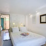 Sous L'olivier Penzion 4*