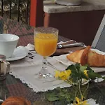 ゲストハウス Sous L'olivier マントン