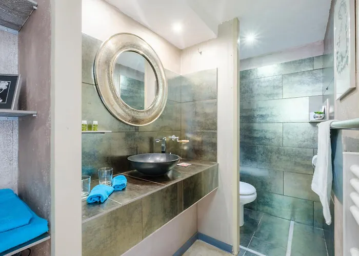 Sous L'olivier Гостевой дом 4*